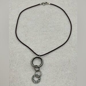 Silpada Sterling Silver Interlocked Circles Linked Rings Leather Necklace N1821